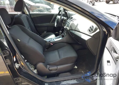 2011 Mazda Mazda3 I Sport из США, поврежденный, VIN JM1BL1UF6B1496942